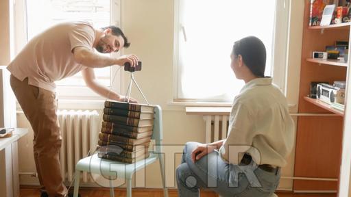 Pro Lighting on a Budget: How to Light a Talking Head Shot