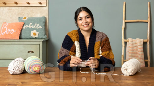 Create decorative crochet cushions